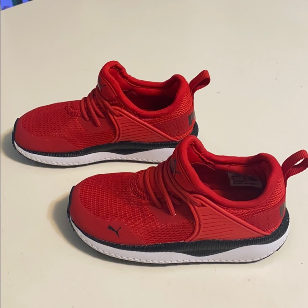 Puma toddler sneakers 👟